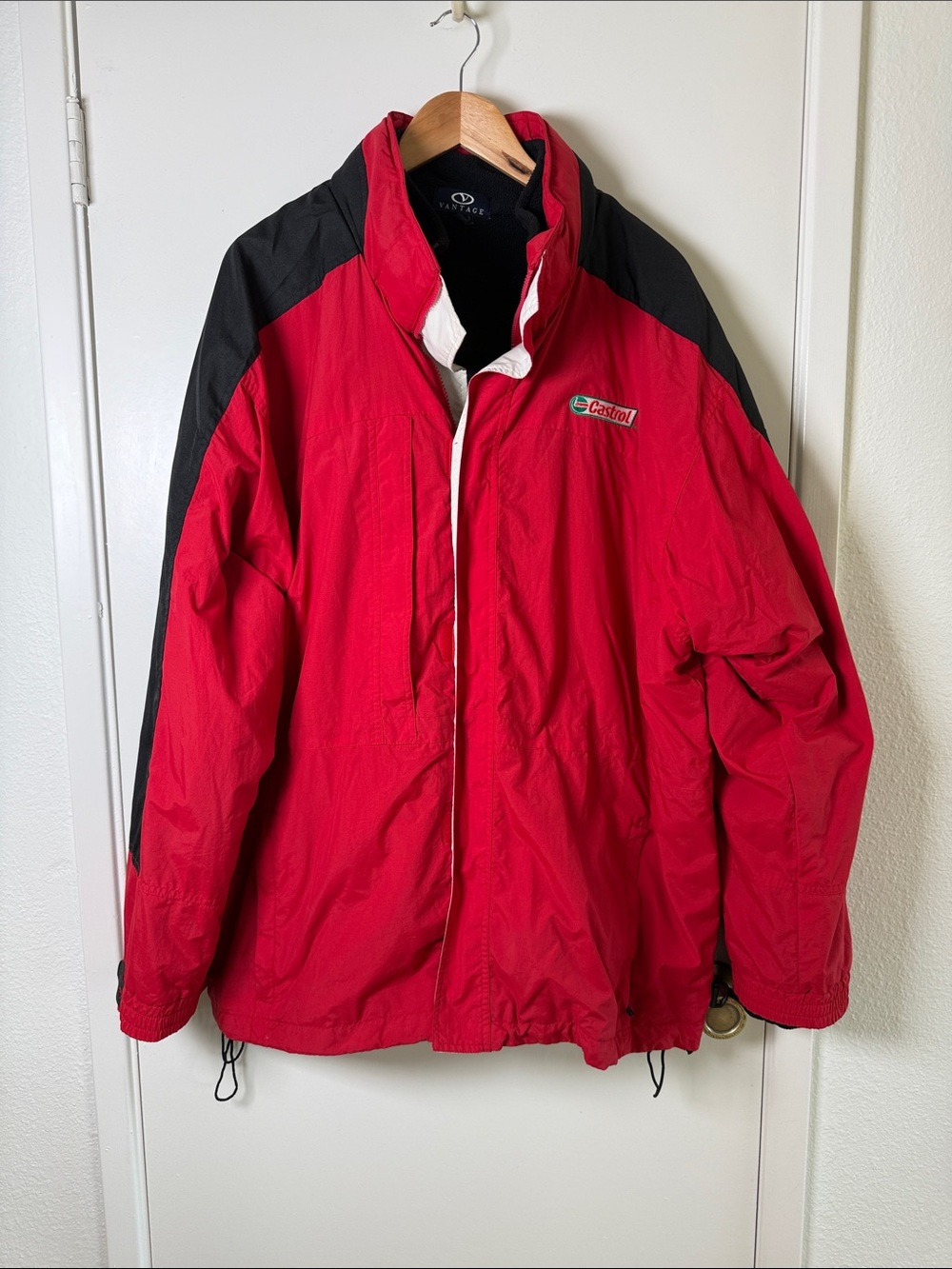 Men’s Red & Black Winter Jacket fleece inner zip out liner. Vantage brand.